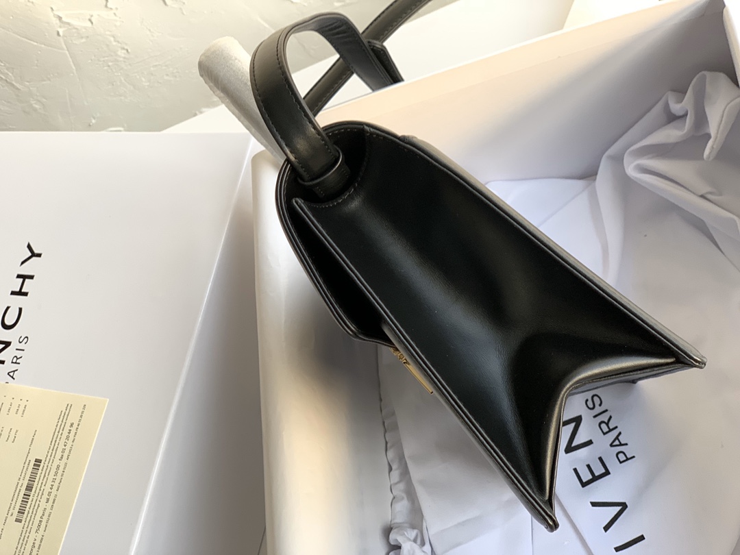 GIVENCHY Maroquinerie Leather Bag Black 29 x 19 x 10 cm