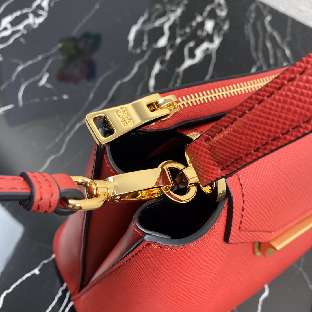 Pra*a saffiano leather tote red 1bn012 24 × 20 × 12.4 cm