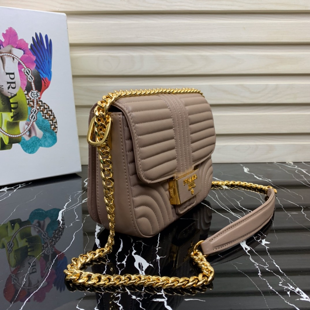 Pra*a diagramme shoulder bag beige 1bd227 20.5 x 14 x 5 cm