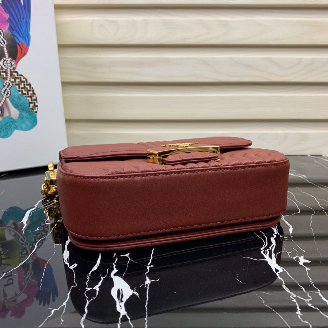 Pra*a diagramme shoulder bag garnet red 1bd227 20.5 x 14 x 5 cm