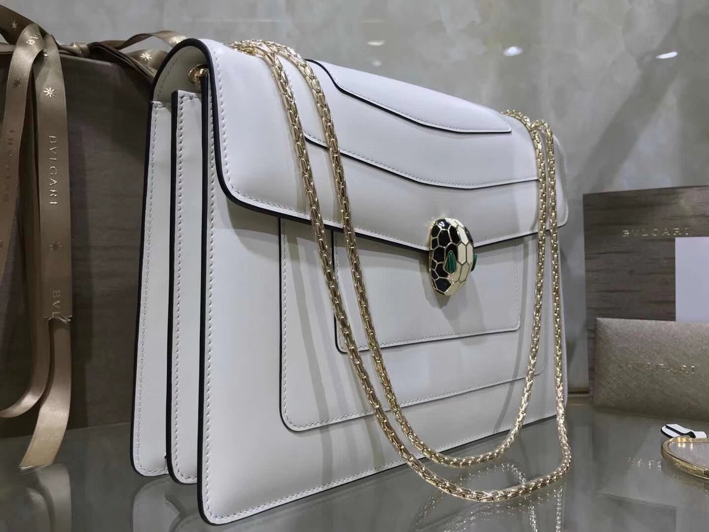 Bv1g*ai serpenti forever shoulder bag leather white 283170 28 x 19 x 8 cm