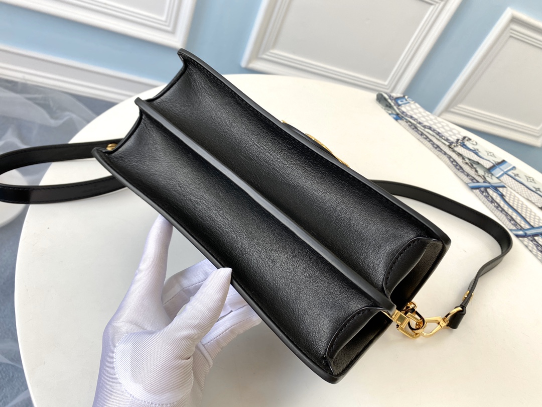 l0vis Vvtt0n dauphine lugano mm leather black m55821 25 x 17 x 10.5 cm