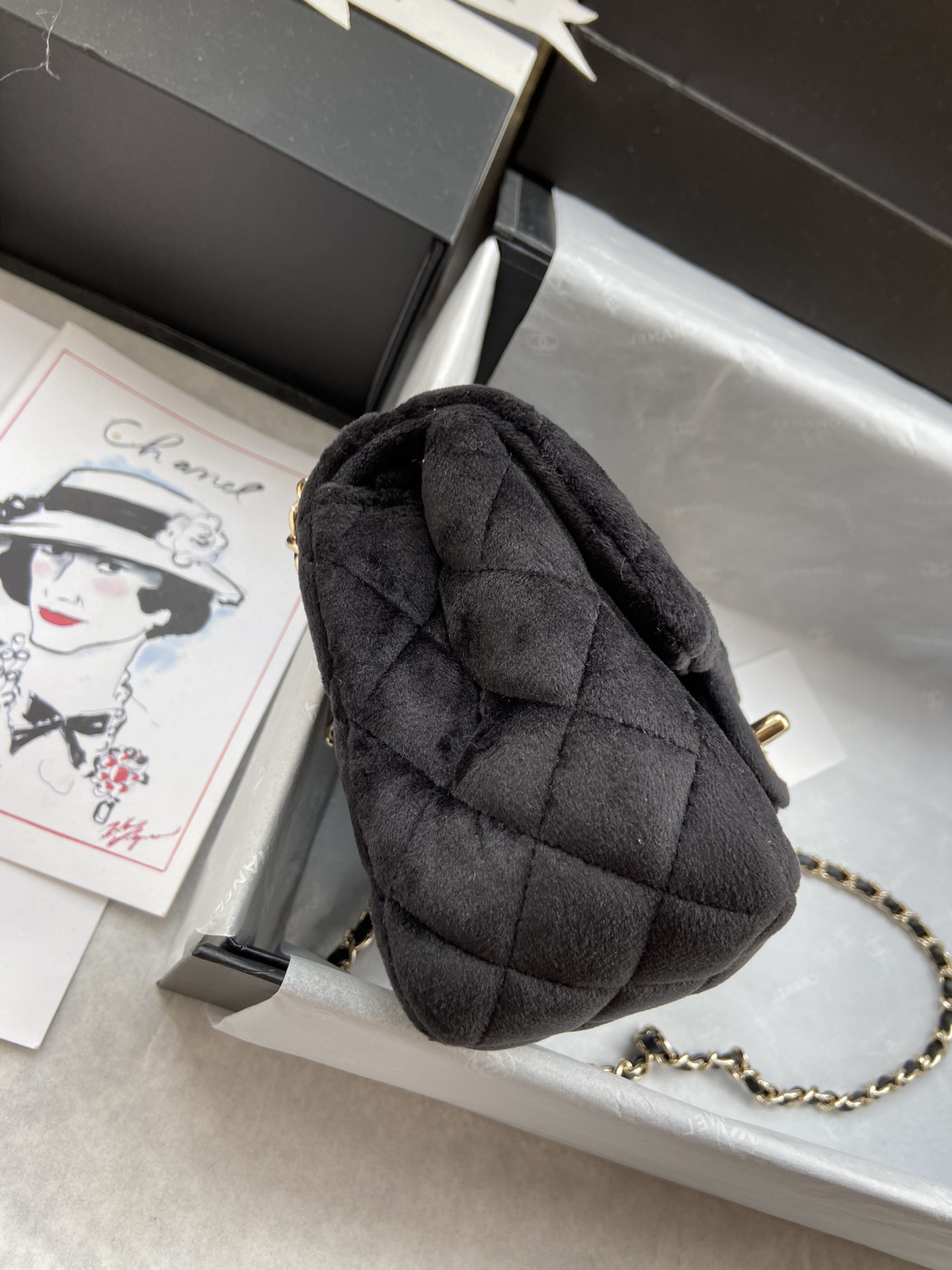 Ch**el small charm strap flap bag velvet black as1786 17 cm
