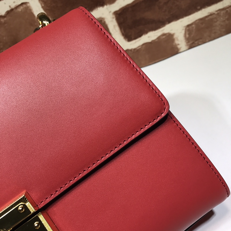 Gvc*1 medium padlock shoulder bag leather red 409486 30 x 19 x 10 cm