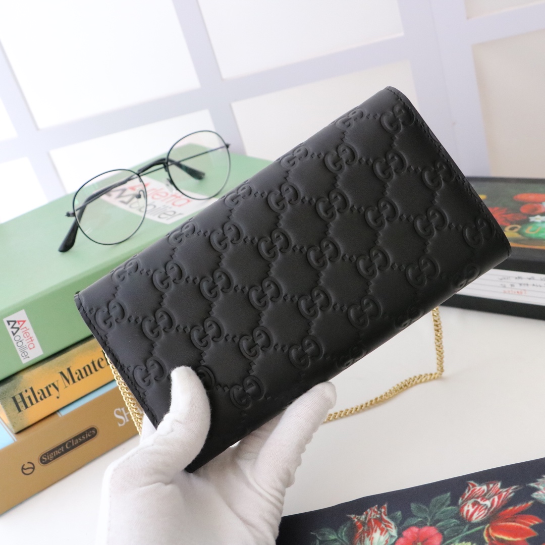 Gvc*1 padlock continental wallet Gvc*1 signature leather black 453506 19 x 10 x 3.5 cm