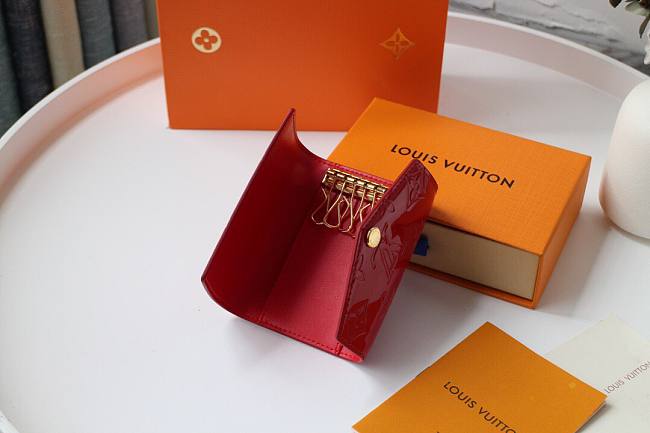 l0vis Vvtt0n 6 key holder red m90902 10 x 7 x 2 cm