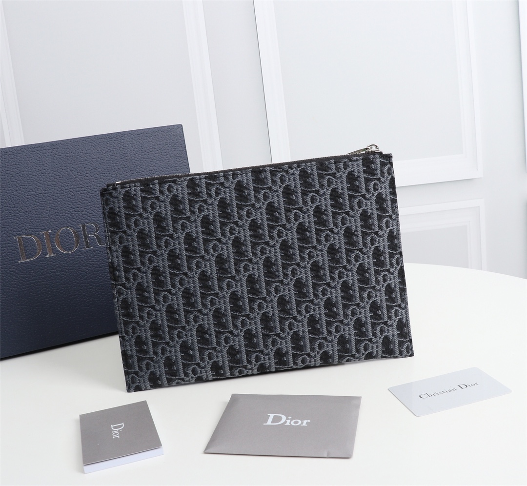 D10r pouch oblique jacquard blue and black 2obca251yse 27 x 19 cm