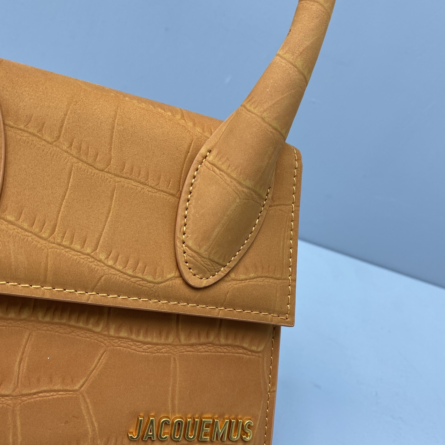 JACQUEMUS SMALL Le Chiquito Crocodile Leather Brown 213BA02 18 x 15.5 x 8 cm