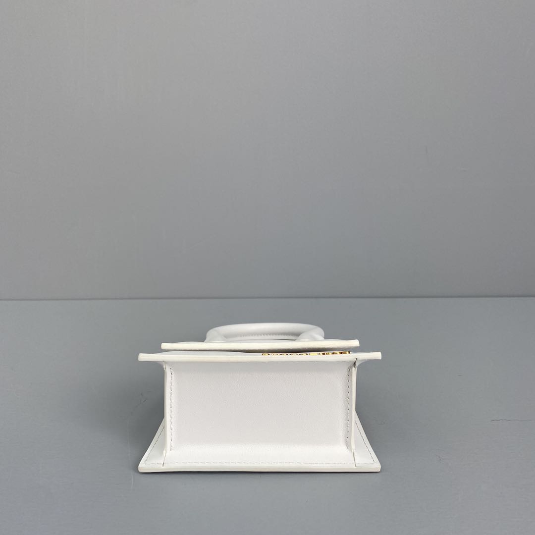 JACQUEMUS LE CHIQUITO Mini Leather Bag White 213BA01 12 x 8 x 5 cm