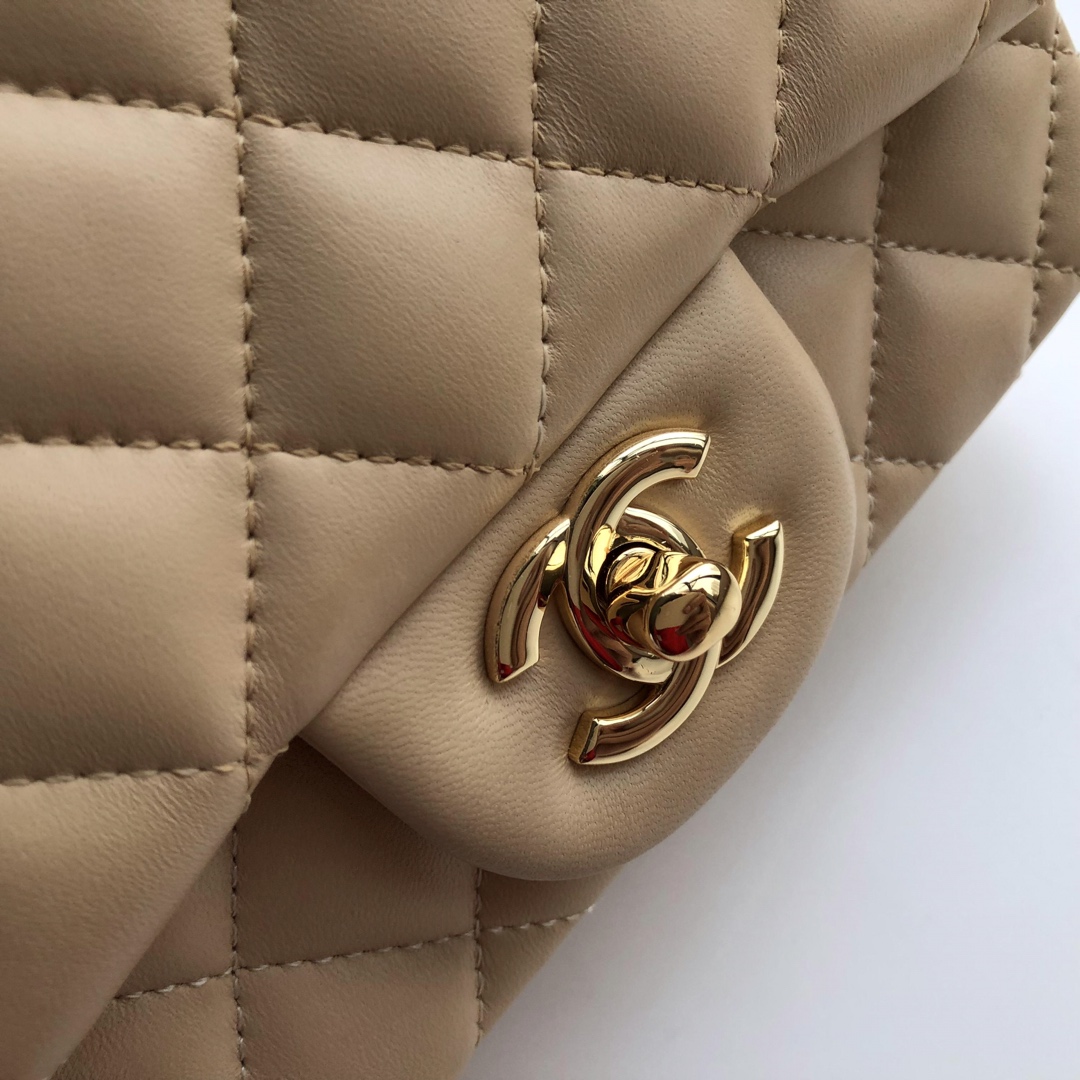 Ch**el mini flap bag lambskin golden metal beige a35200 17cm