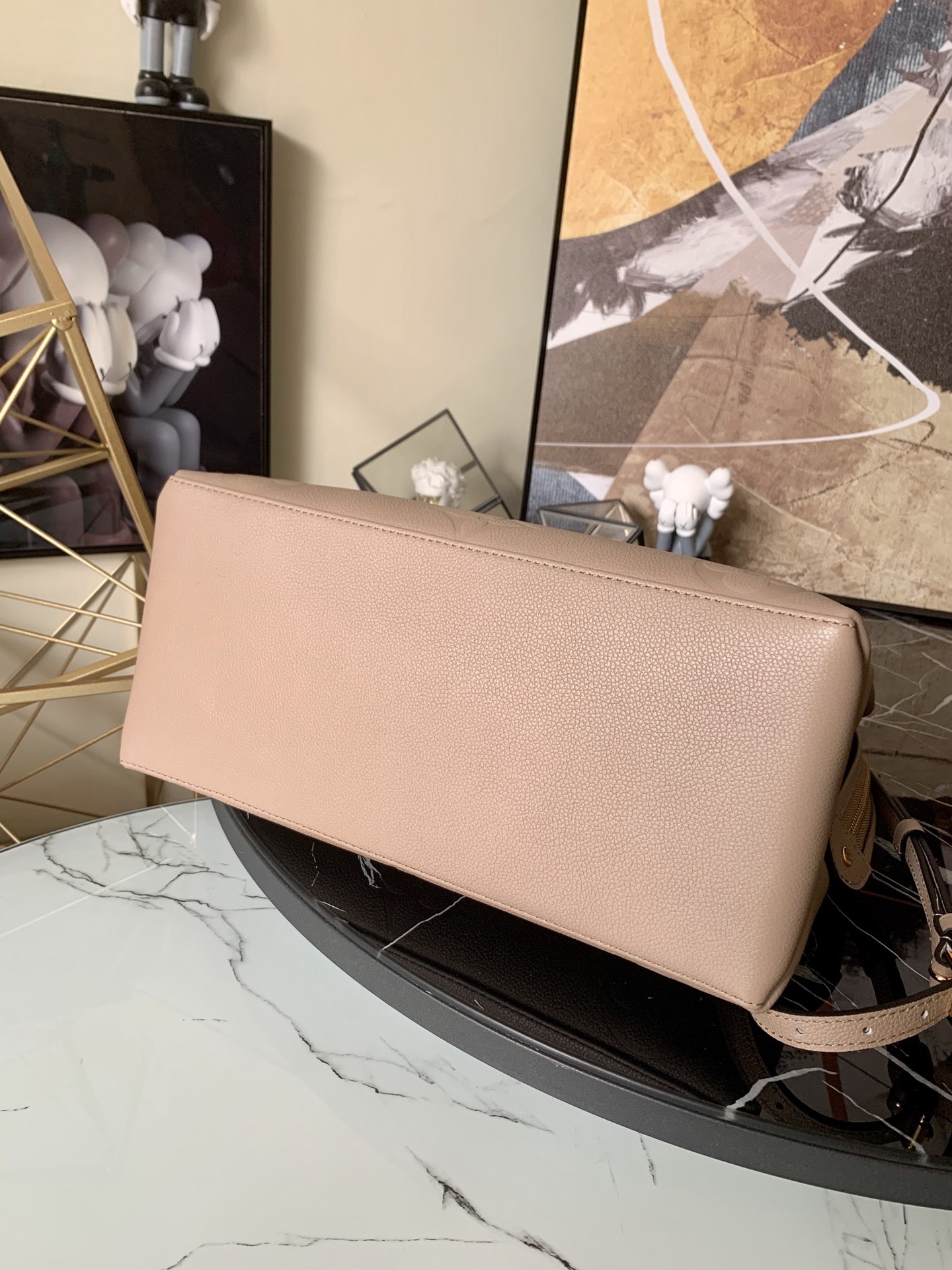 l0vis Vvtt0n grand palais monogram empreinte leather beige m45833 34 x 24 x 15 cm