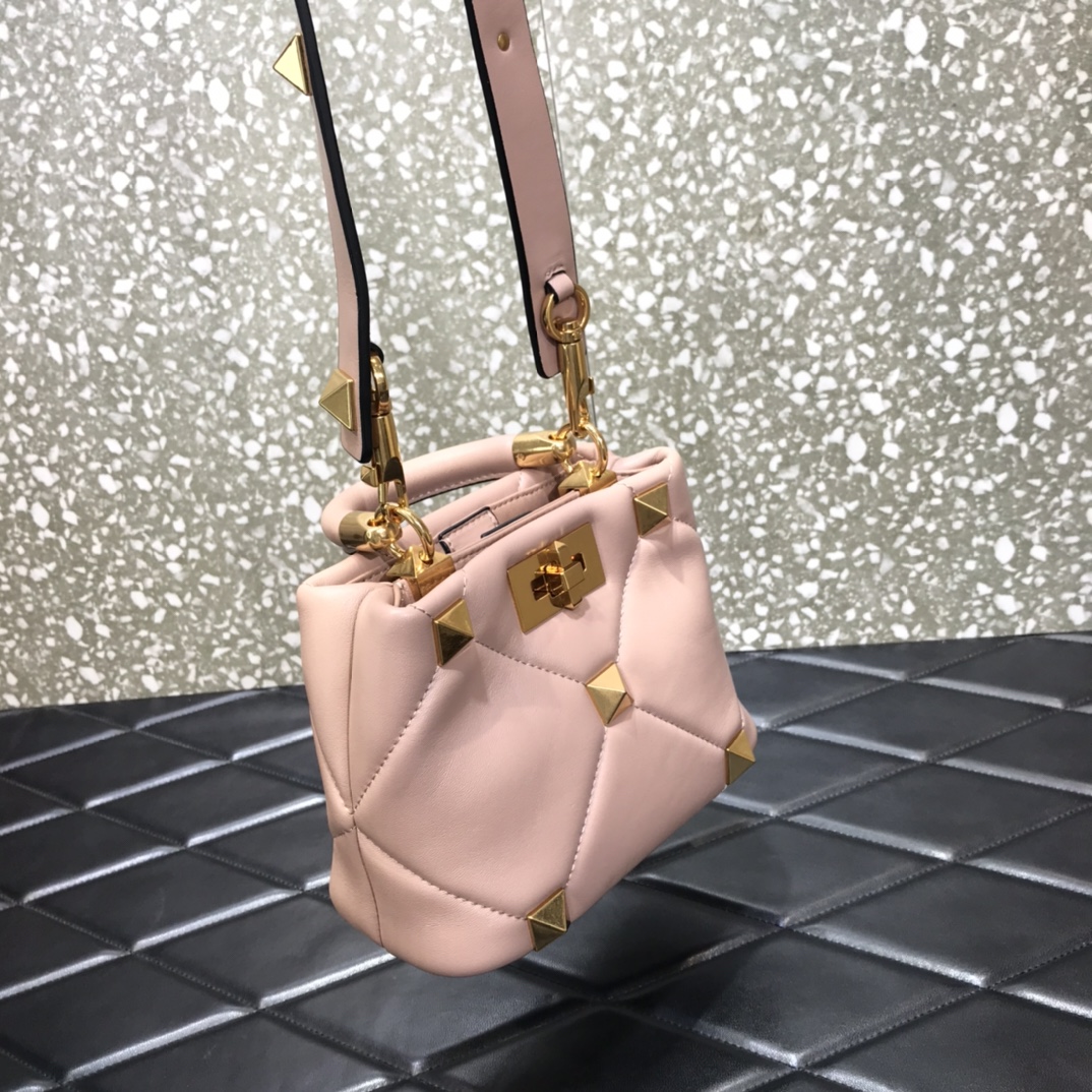 Va1e*ntin0 small roman stud the handle bag in nappa rose cannellel vw0b0i97bsf 20 × 9 × 15 cm
