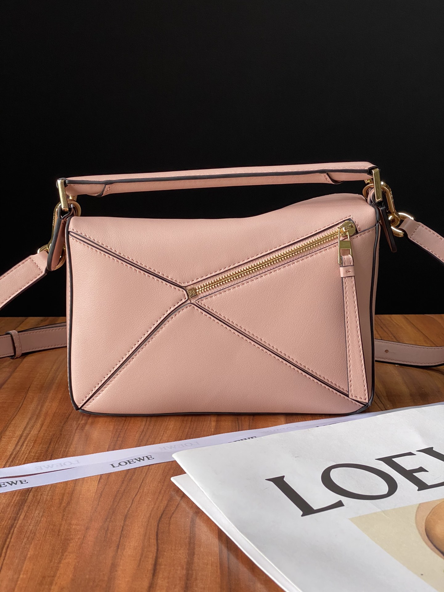 L0ew* small puzzle bag cassic calfskin leather blossom 322.30.s21 24 x 14 x 11 cm