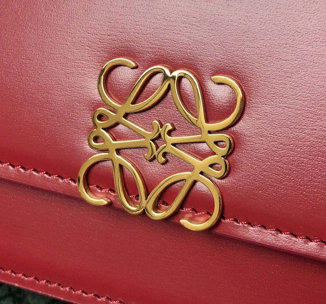 L0ew* medium goya bag silk calfskin deep red a896n01x03 23 x 15 x 6.5 cm