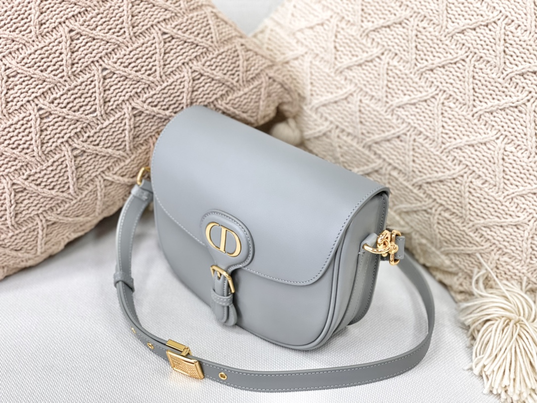 D10r medium bobby bag box calfskin gray m9319umol 22 x 17 x 6 cm