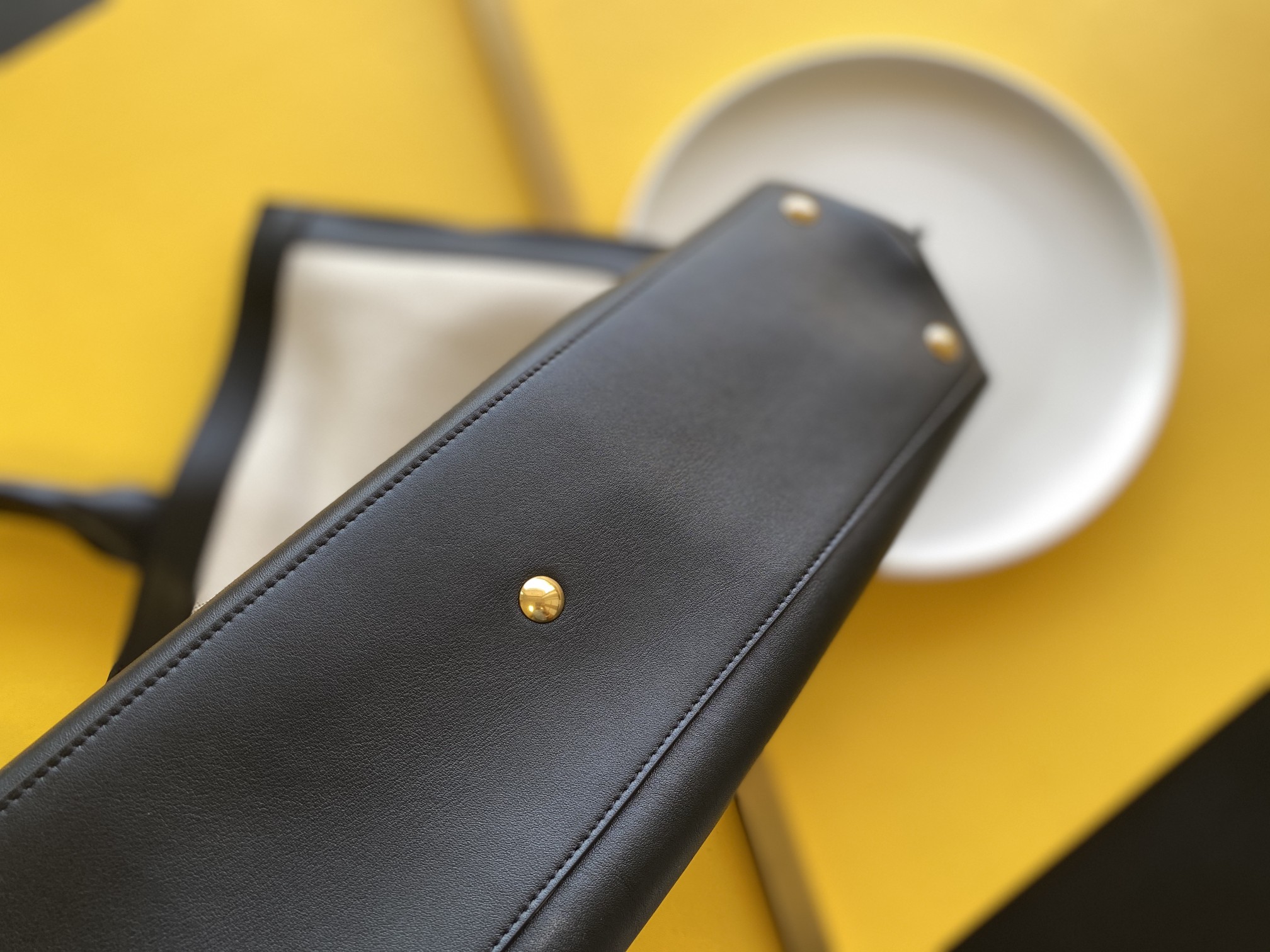 Y51 shopping tag tote black 211418 41.5 x 34 x 14 cm