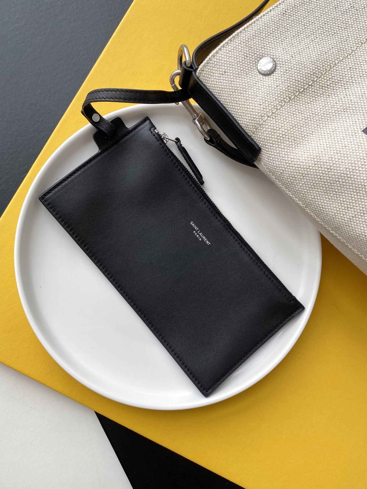 Y51 rive gauche bucket bag linen white 669299 20 x 30 x 28.5 cm