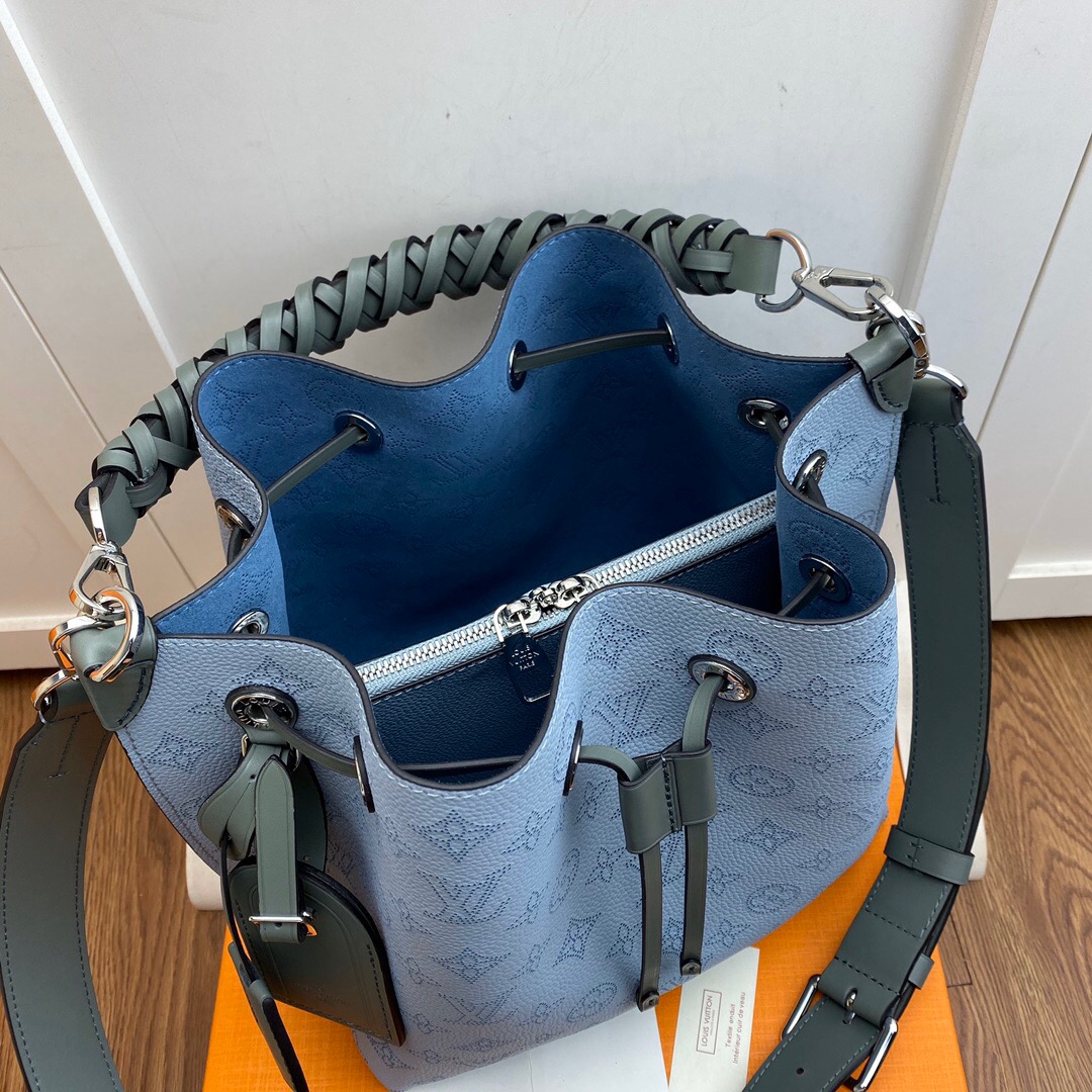 l0vis Vvtt0n muria mahina monogram motif sky blue m55801 25 x 25 x 20 cm