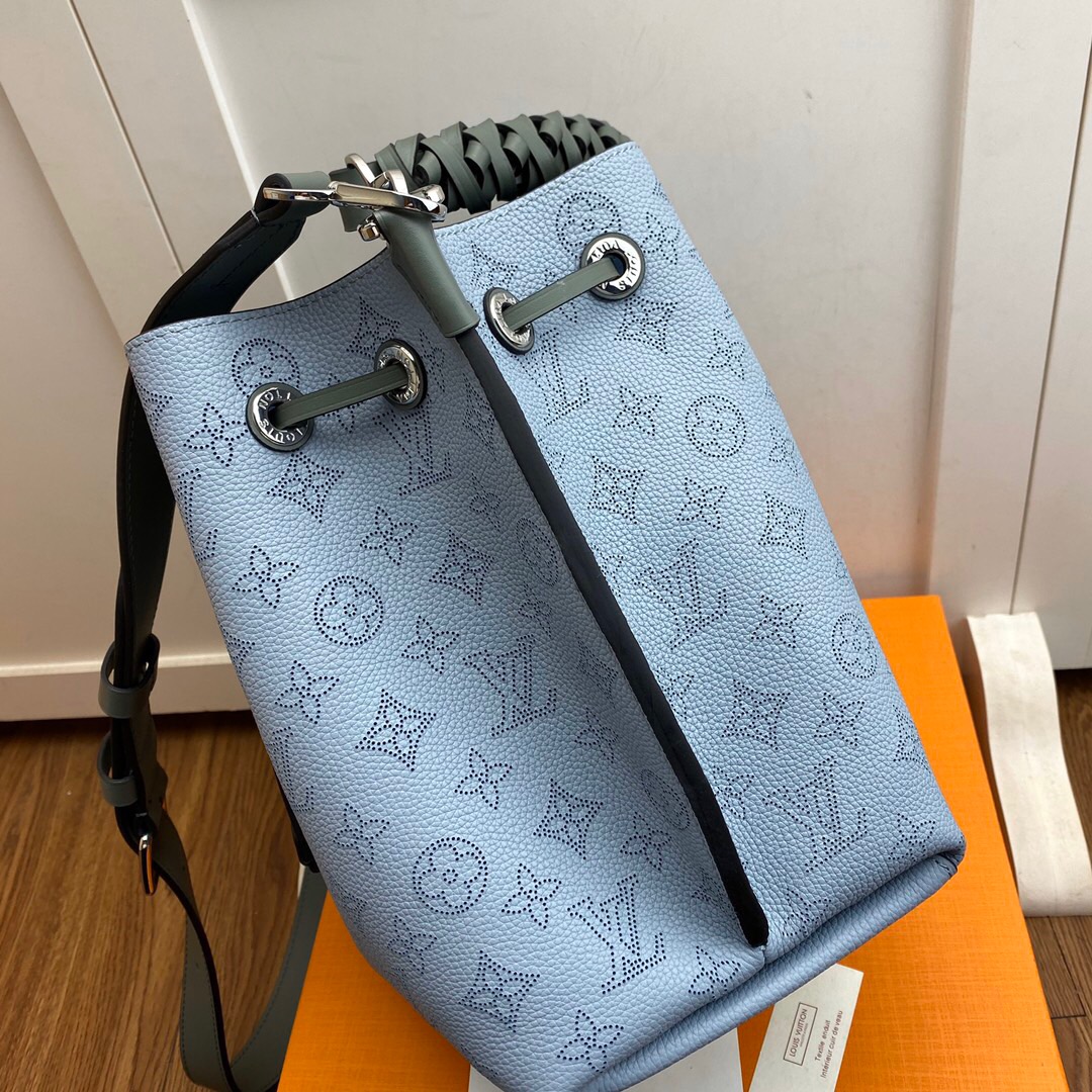 l0vis Vvtt0n muria mahina monogram motif sky blue m55801 25 x 25 x 20 cm