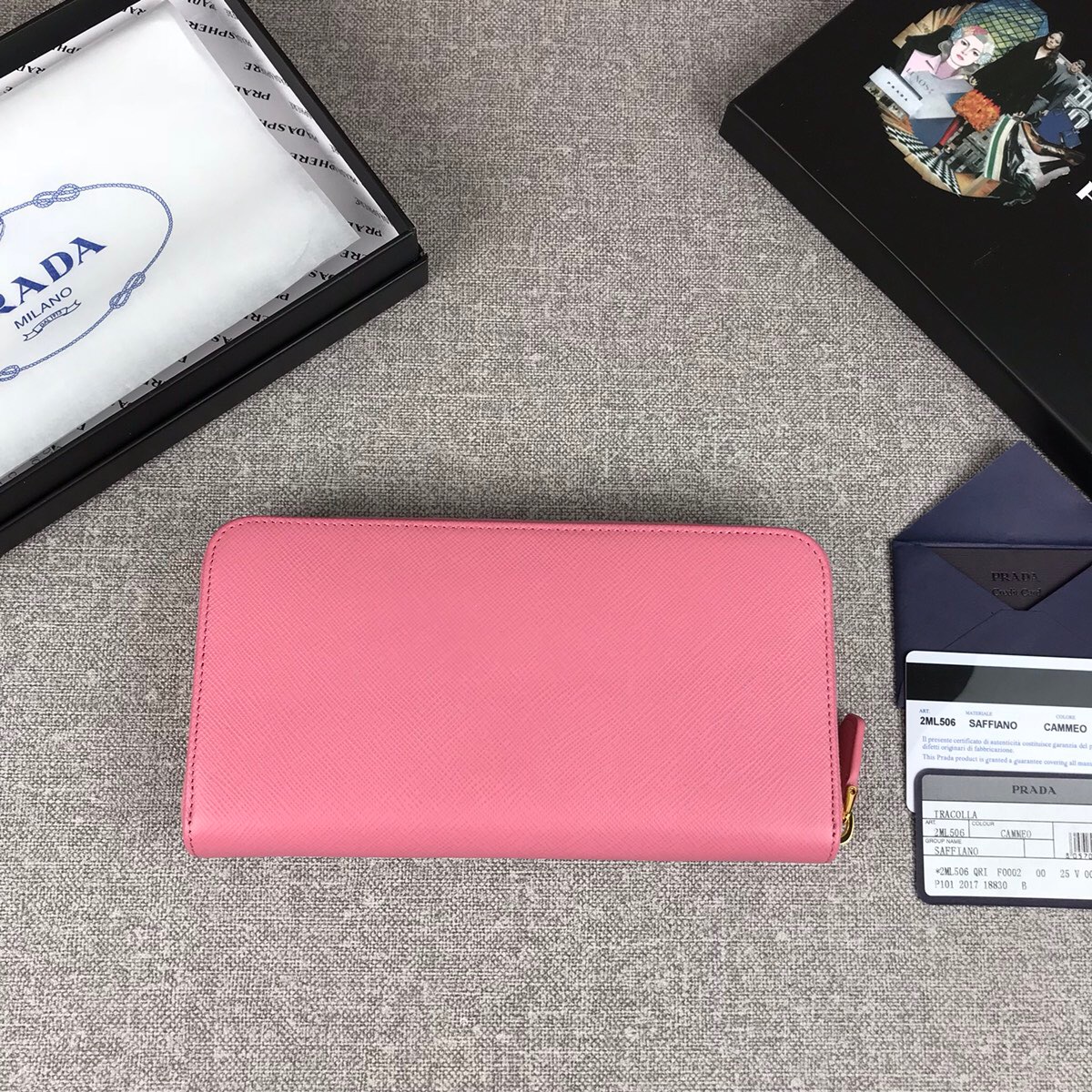 Pra*a large saffiano leather wallet petal pink 1ml506 20 x 10 cm