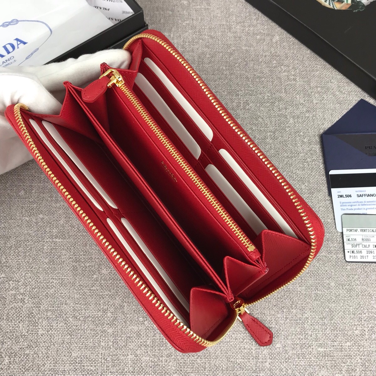 Pra*a large saffiano leather wallet red 1ml506 20 x 10 cm