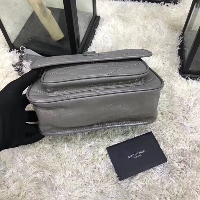 Y51 niki baby in lambskin leather gray 5330371 22 x 16.5 x 12 cm