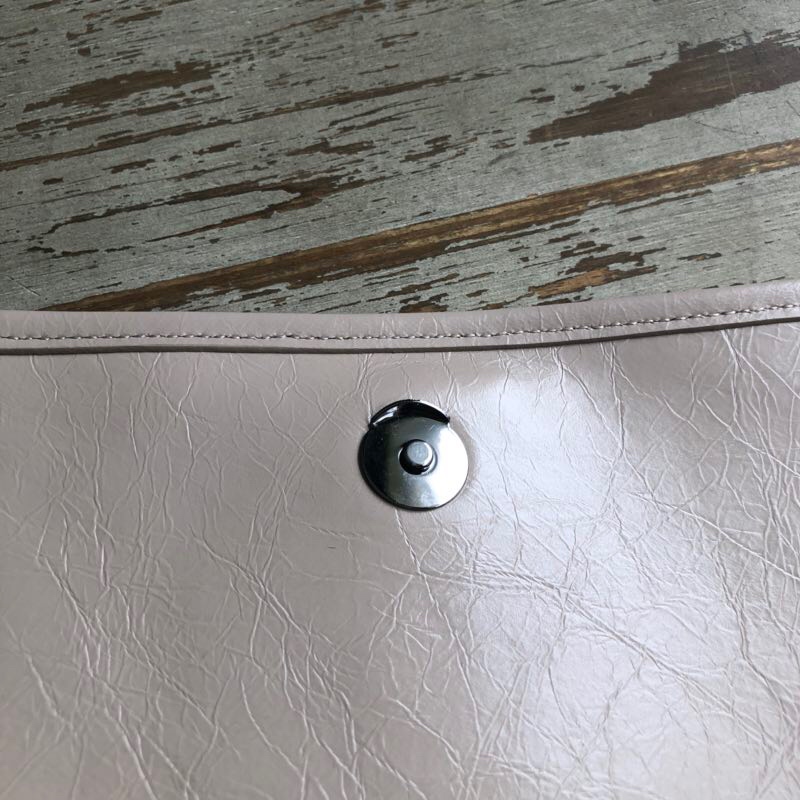 Y51 niki medium crinkled vintage leather beige 4988940 28 x 20 x 8 cm