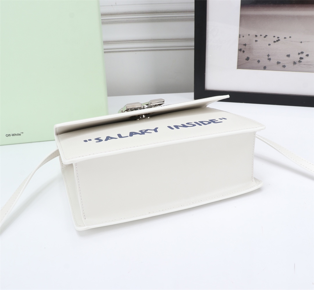 OFF WHITE 1.4 Quote Jitney Bag Leather White 22 x 14 x 7 cm