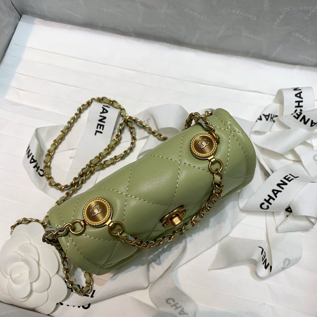 Ch**el mini retro flap button bag in leather mint 13.5 x 9 x 4 cm