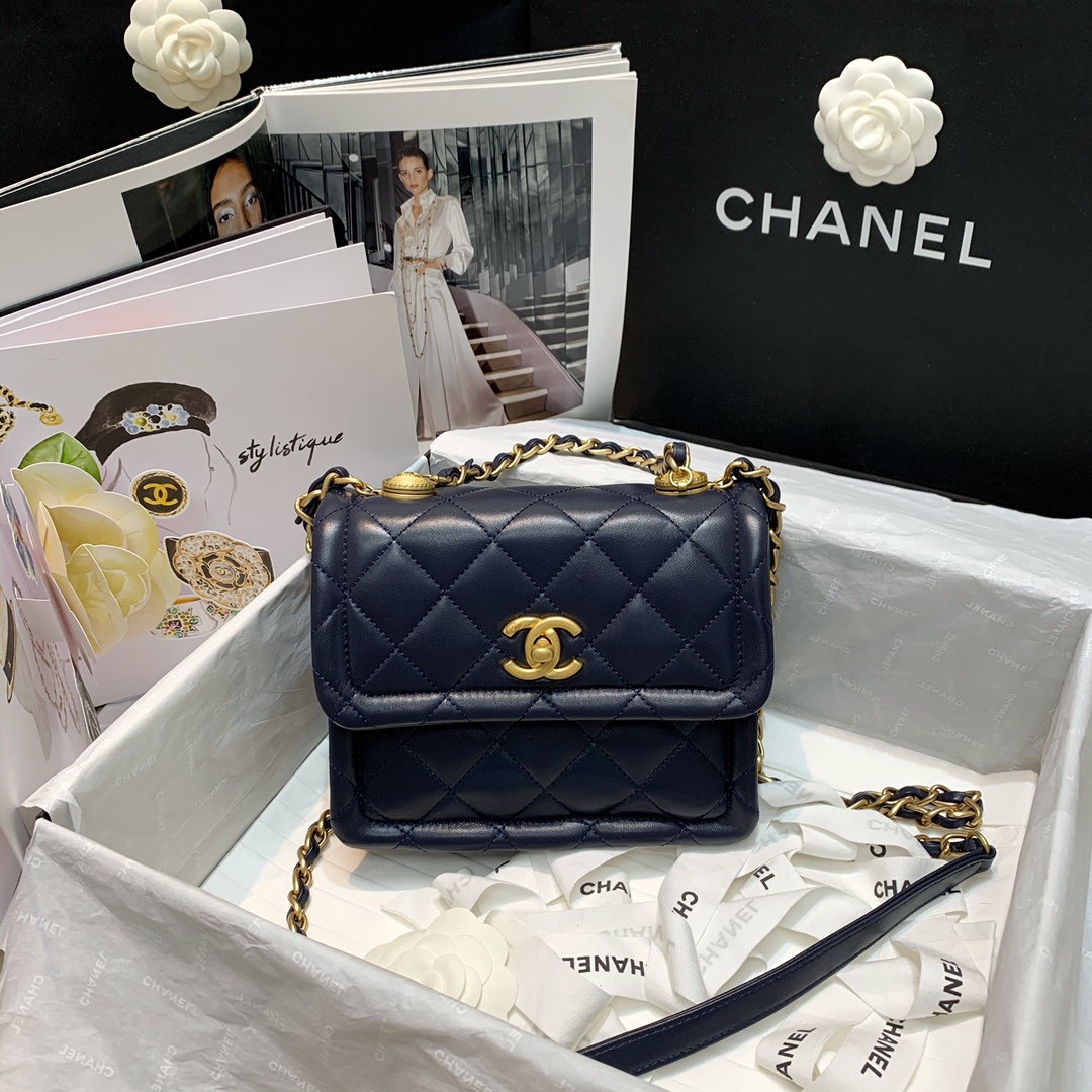 Ch**el small retro flap button bag in leather navy as2054 19 x 16 x 6.5 cm