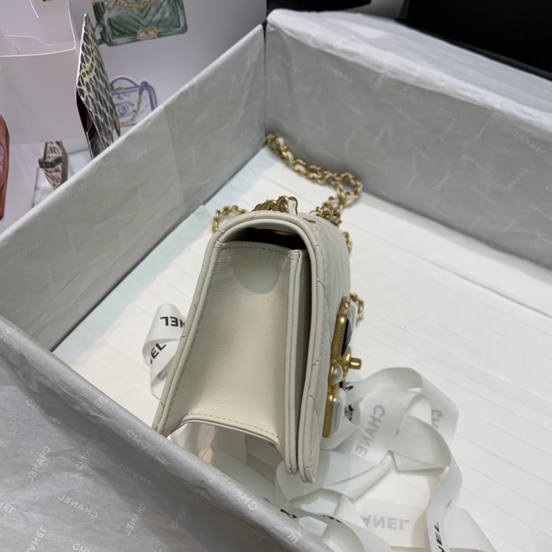 Ch**el small calfskin crystal pearls flap bag white as2251 14.5 x 5 x 10.5 cm