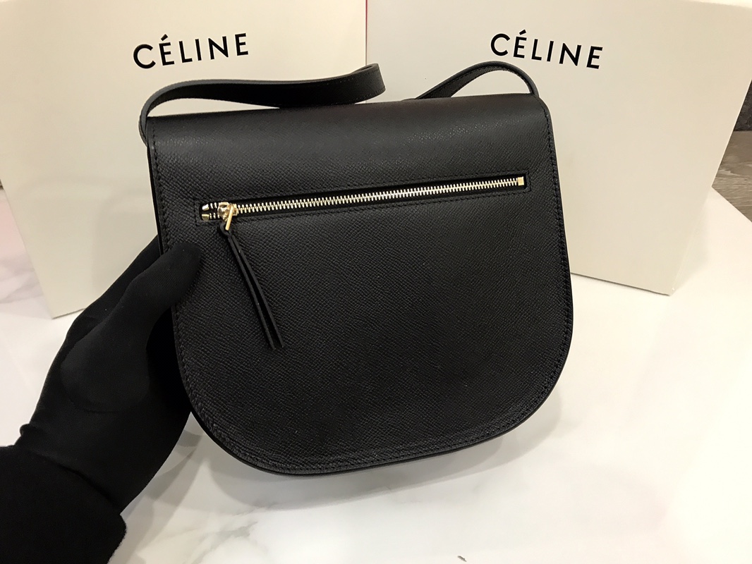 Ce1i*e medium trotteur bag in leather black 23 cm