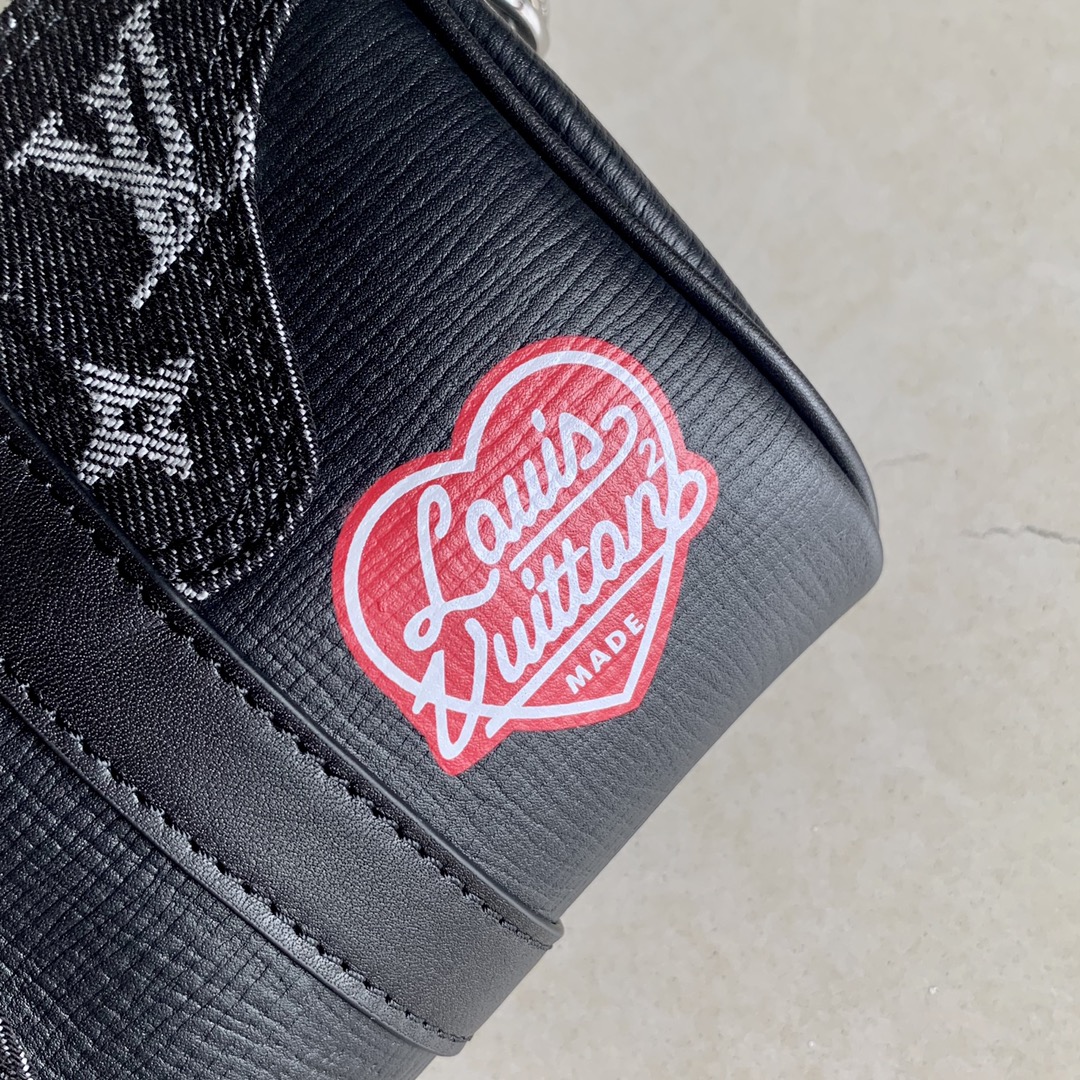 l0vis Vvtt0n keepol xs monogram denim black m81011 20 x 10 x 5 cm