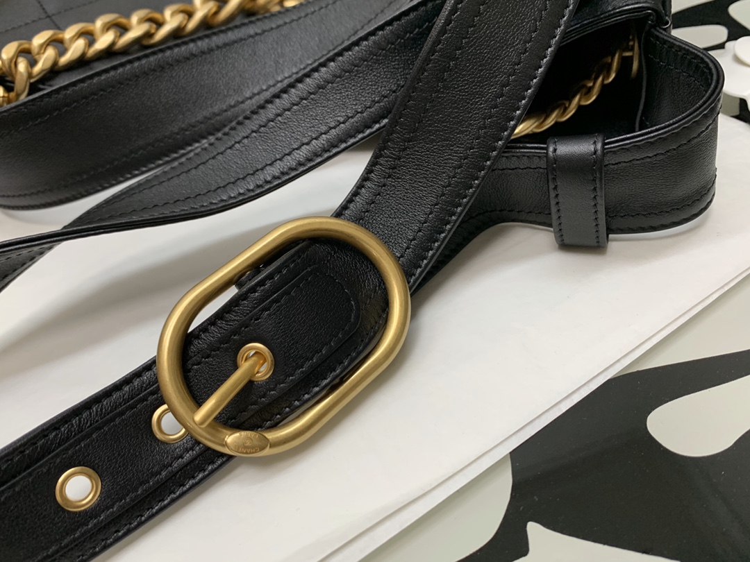 Ch**el calfskin hobo bag black as2844 29cm