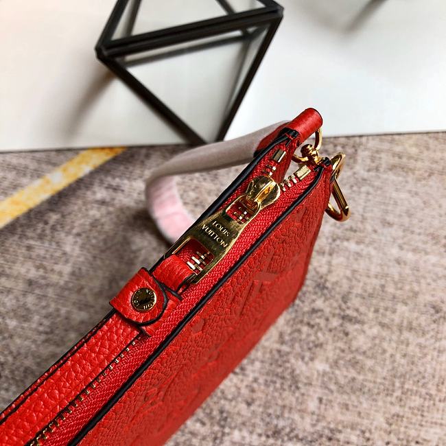 l0vis Vvtt0n pochette melanie mm red m68705 23 x 16 x 2 cm