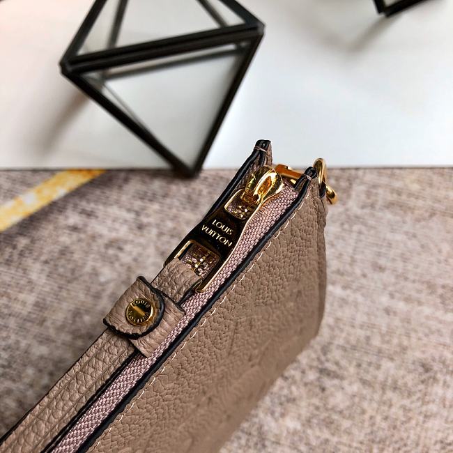 l0vis Vvtt0n pochette melanie mm beige m68705 23 x 16 x 2 cm