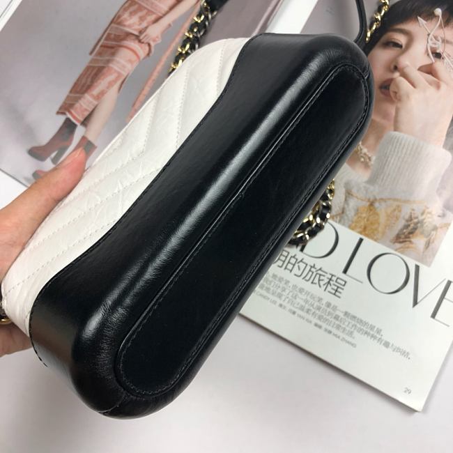 Ch**el gabrielle clutch white/black a94505 18 x 6 x 11 cm