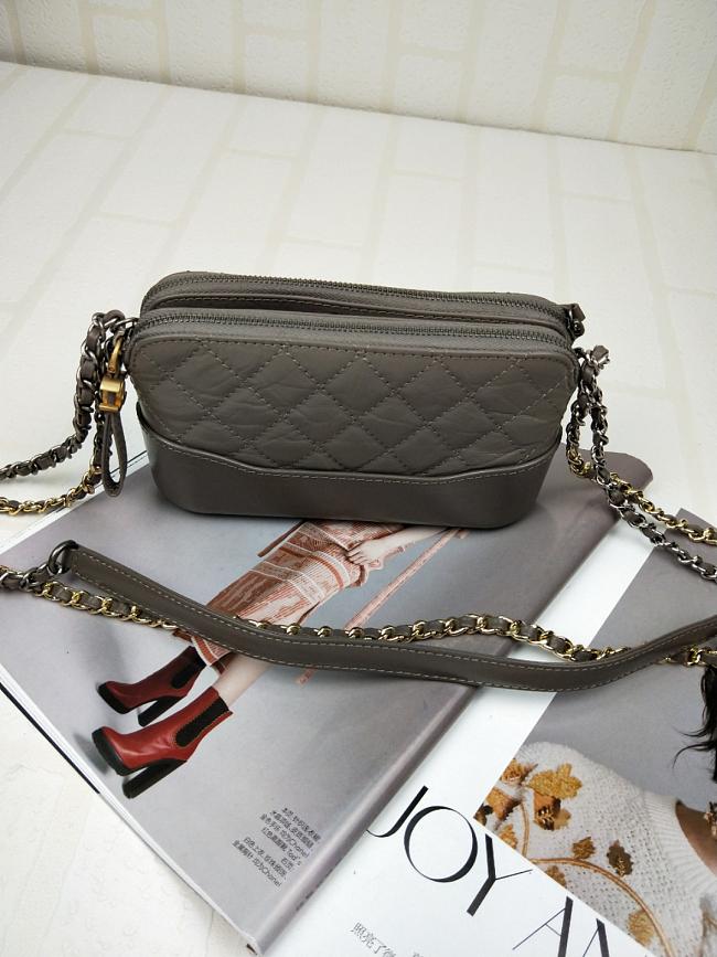 Ch**el gabrielle clutch gray a94505 18 x 6 x 11 cm