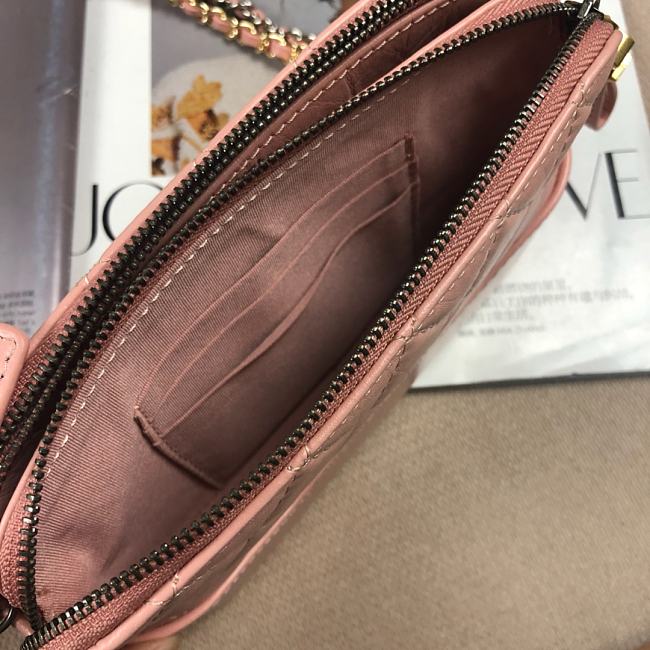 Ch**el gabrielle clutch light pink a94505 18 x 6 x 11 cm