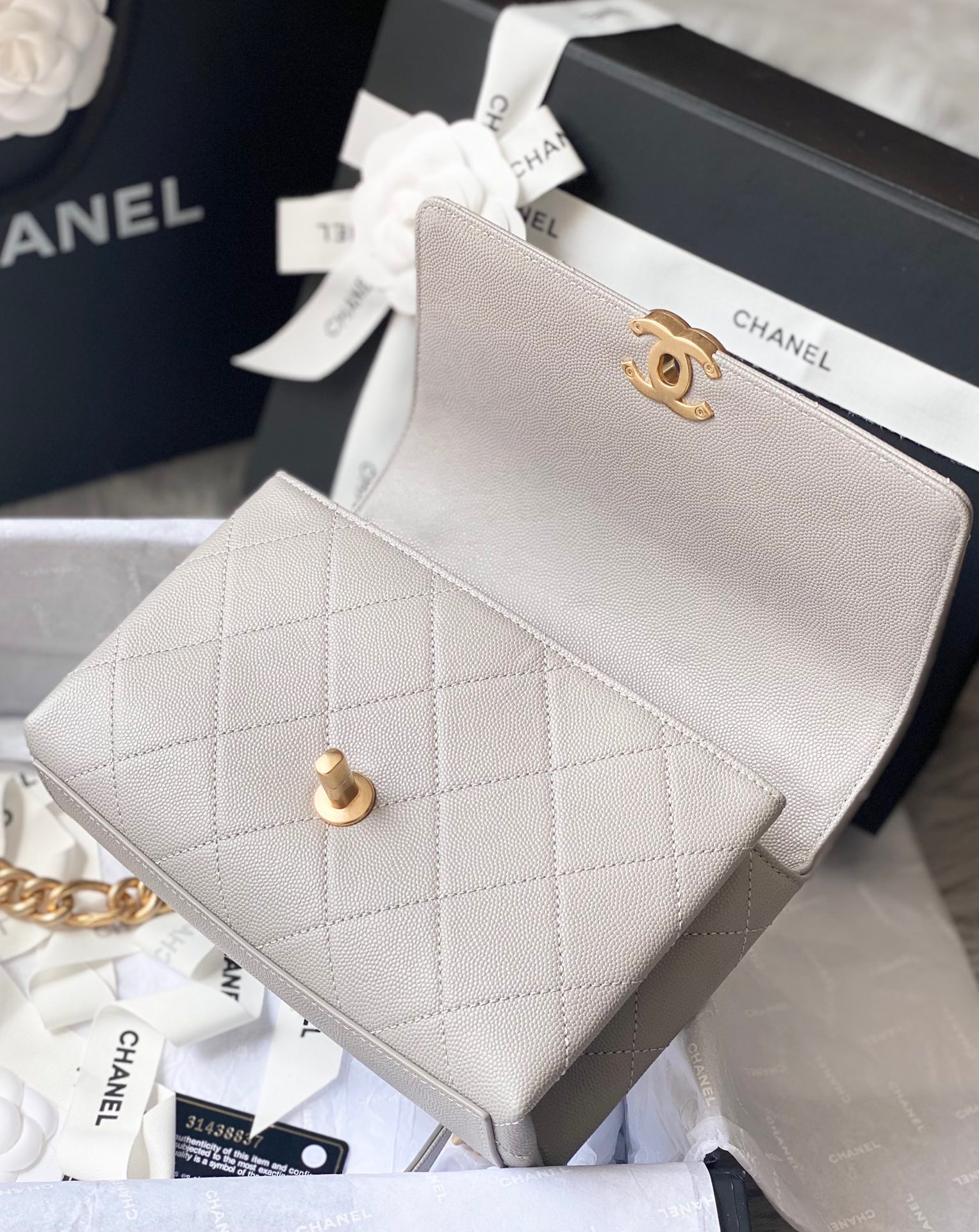 Ch**el mini flap bag gold-tone metal light gray as2711 19.5 x 14 x 9 cm