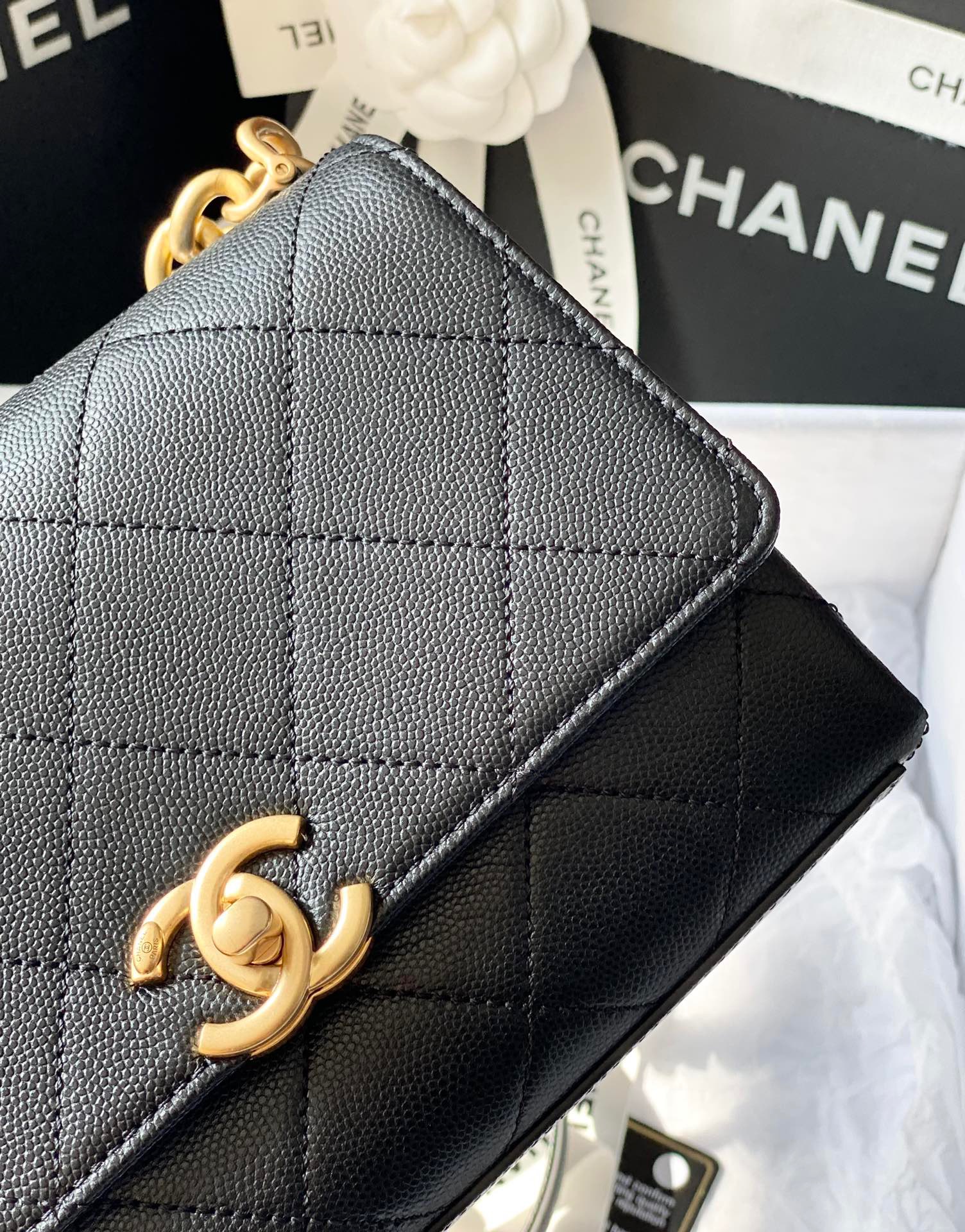 Ch**el mini flap bag gold-tone metal black as2711 19.5 x 14 x 9 cm