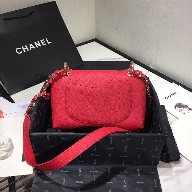 Ch**el small grained calfskin flap bag red as1459 16 x 23 x 9 cm