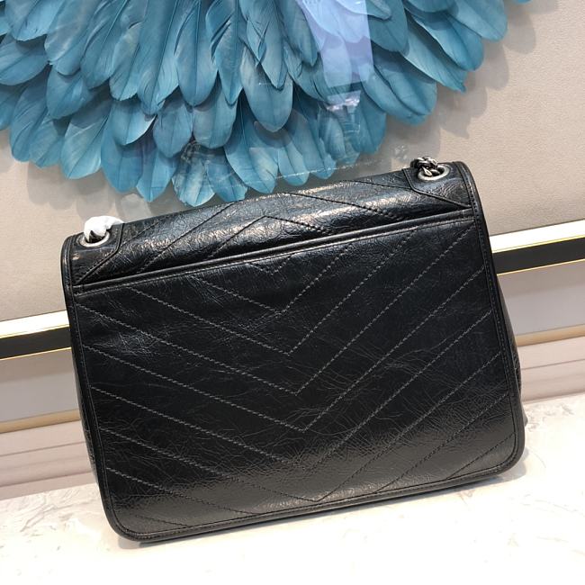 Y51 large niki calfskin leather black 4988830 32 x 23 x 9 cm