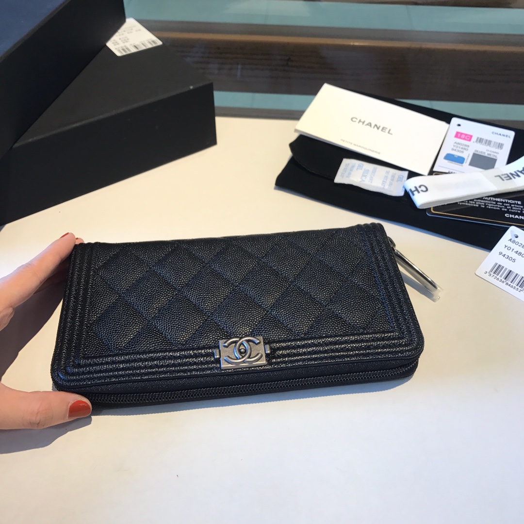 Ch**el boy long zipped wallet black metal grained leather black a80815 19cm