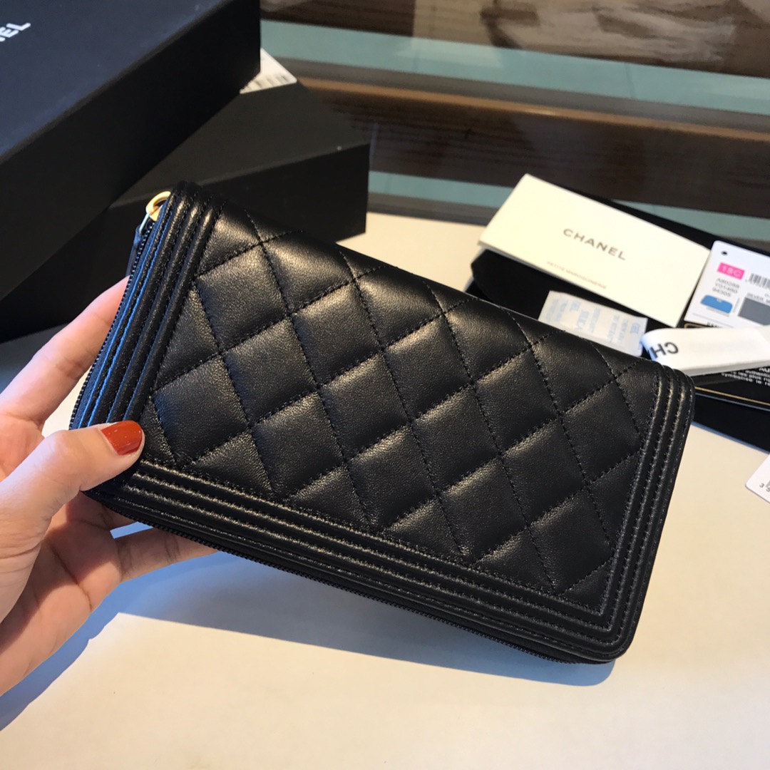 Ch**el boy long zipped wallet gold metal black a80815 19cm