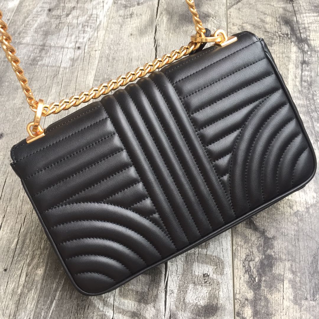 Pra*a medium leather diagramme bag black 1bd108 24 x 14 x 6 cm