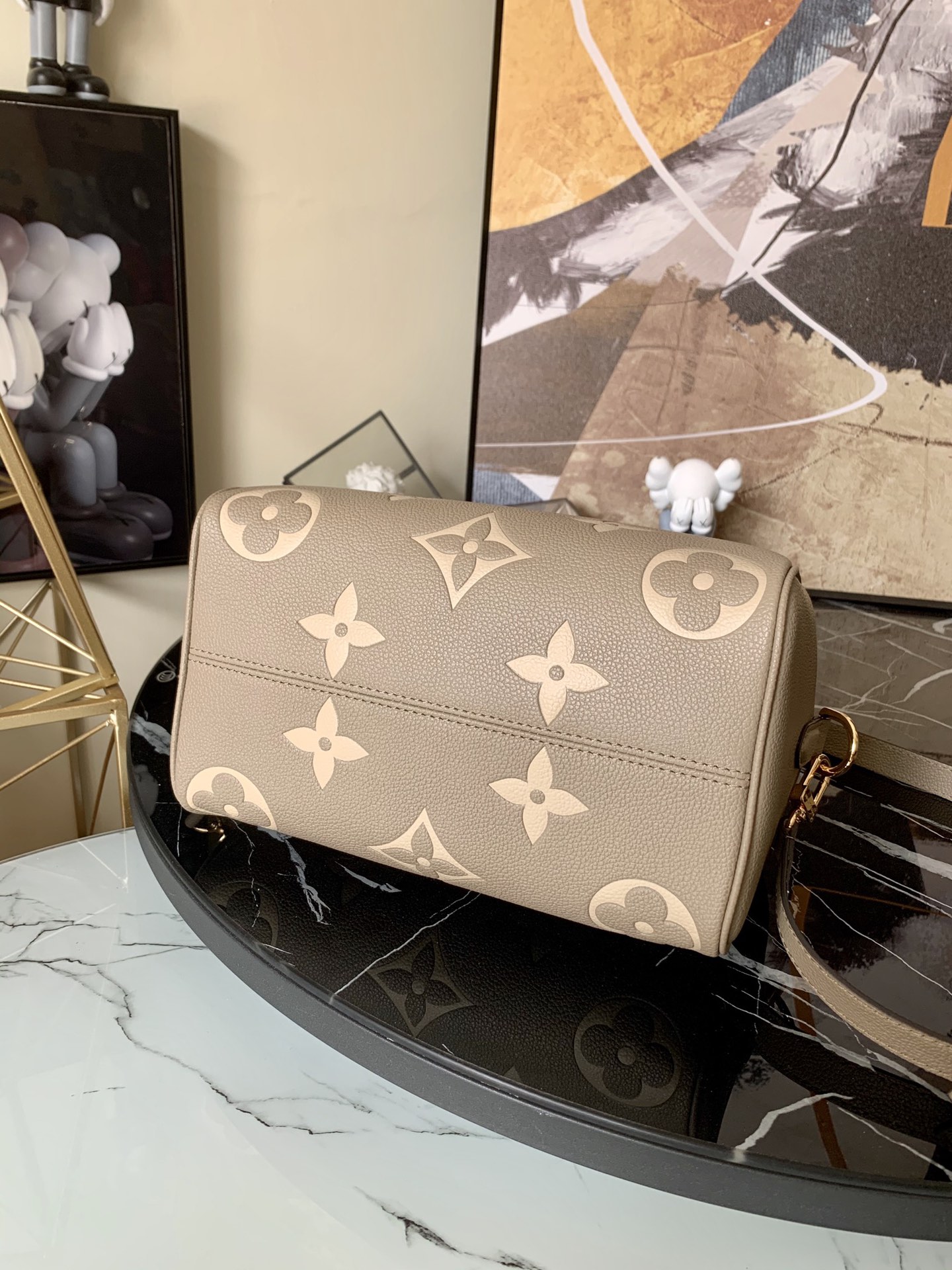 l0vis Vvtt0n speedy bandoulière 25 bicolor monogram pattern beige/creme m58947 25 x 19 x 15 cm