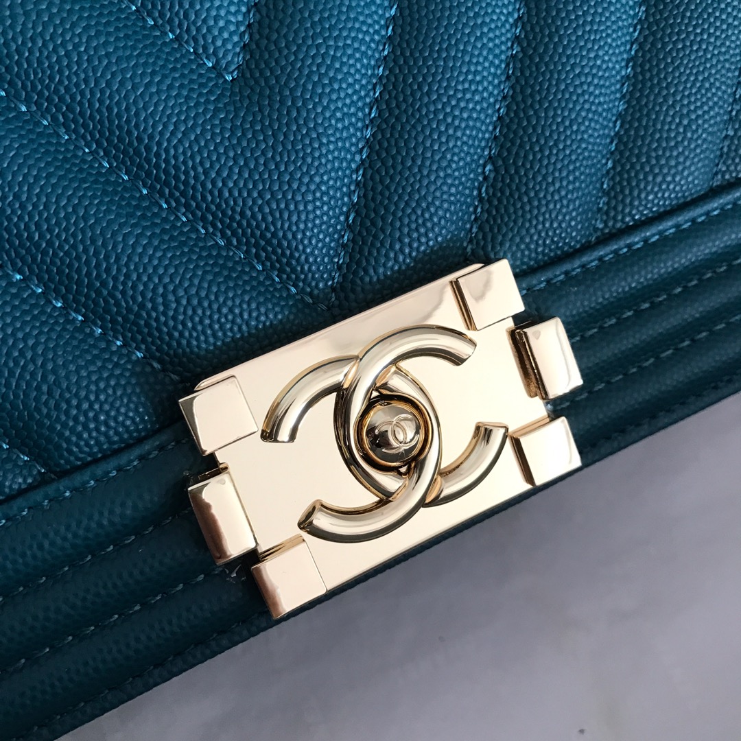 Ch**el medium boy bag chevron gold-tone metal grained leather teal a67086 25cm