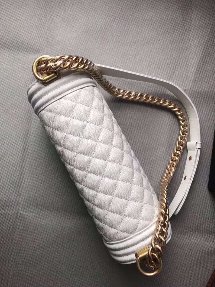 Ch**el medium boy bag classic gold-tone metal grained leather white a67086 25cm