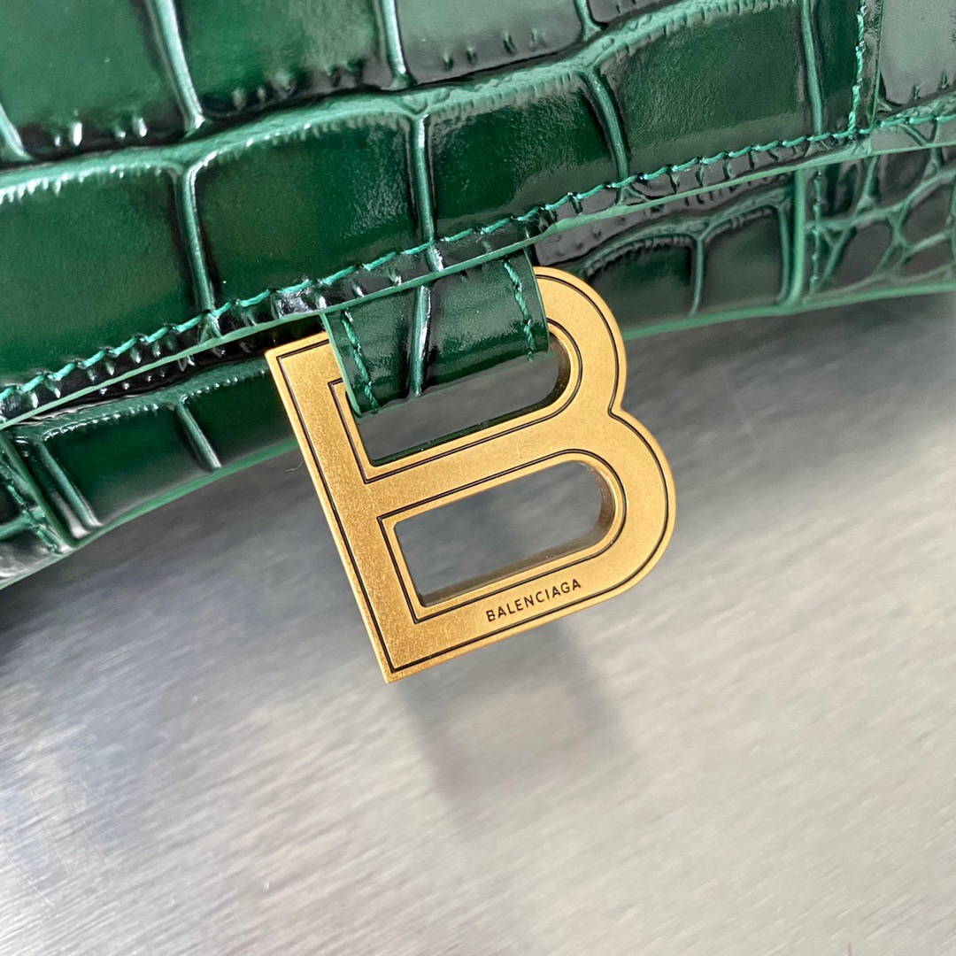 Ba1en*iaga hourglass wallet on chain crocodile leather green 6560501 19 x 12 x 5 cm